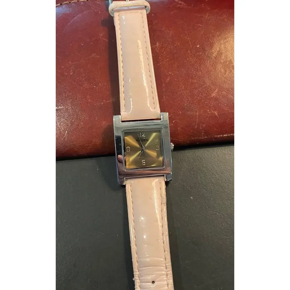 Women's 26mm silver Tone Gruen Watch, Lavender Face, Pink Band